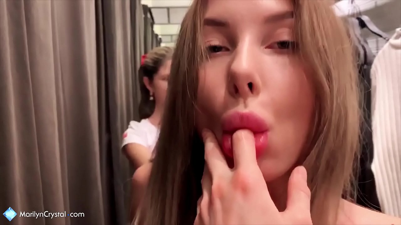 Lesbian melancap dan menjilat pussy kedai - gin gerson crystal marilyn